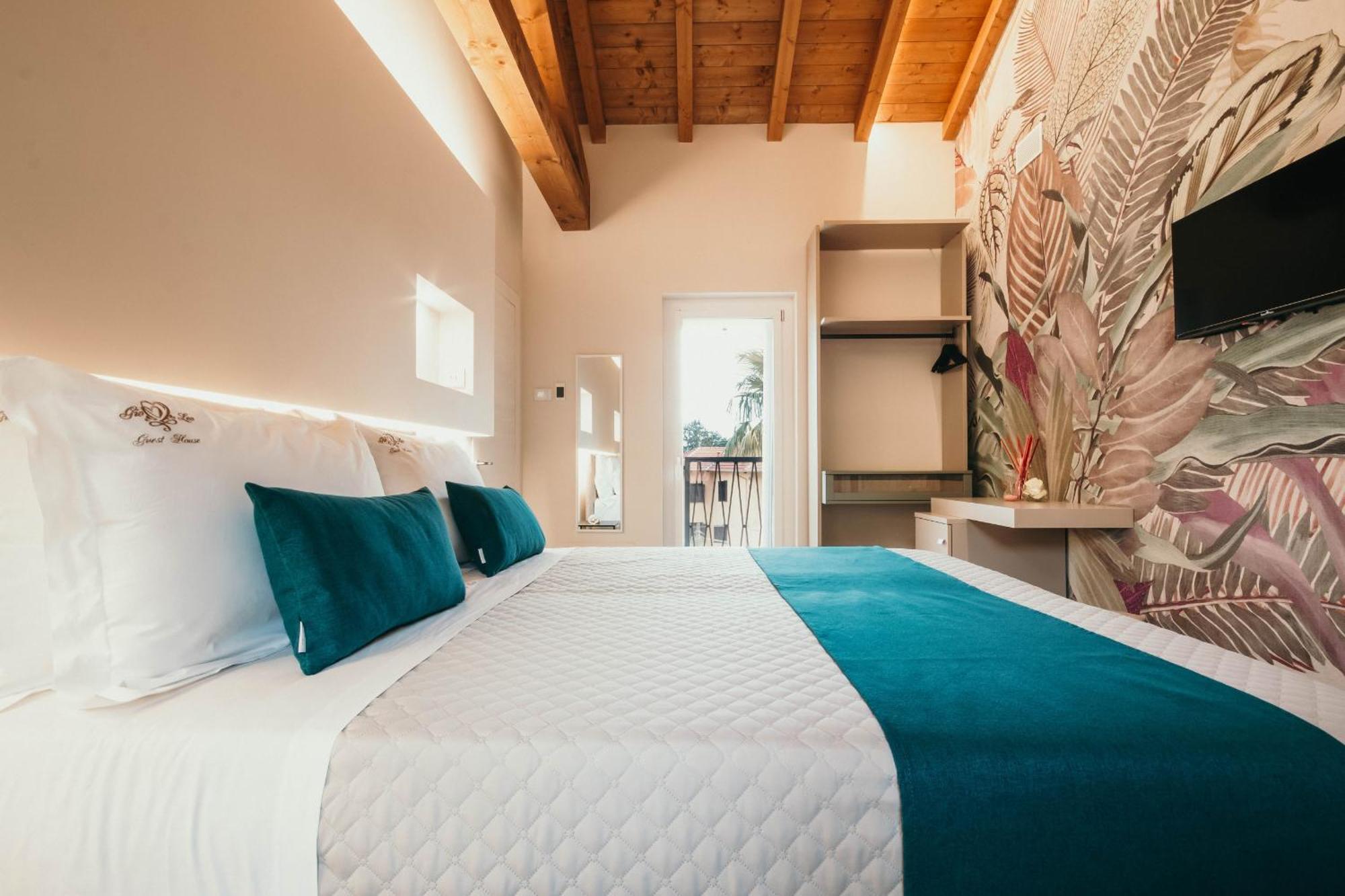 Gio Leo Guest House Lesa Exterior foto