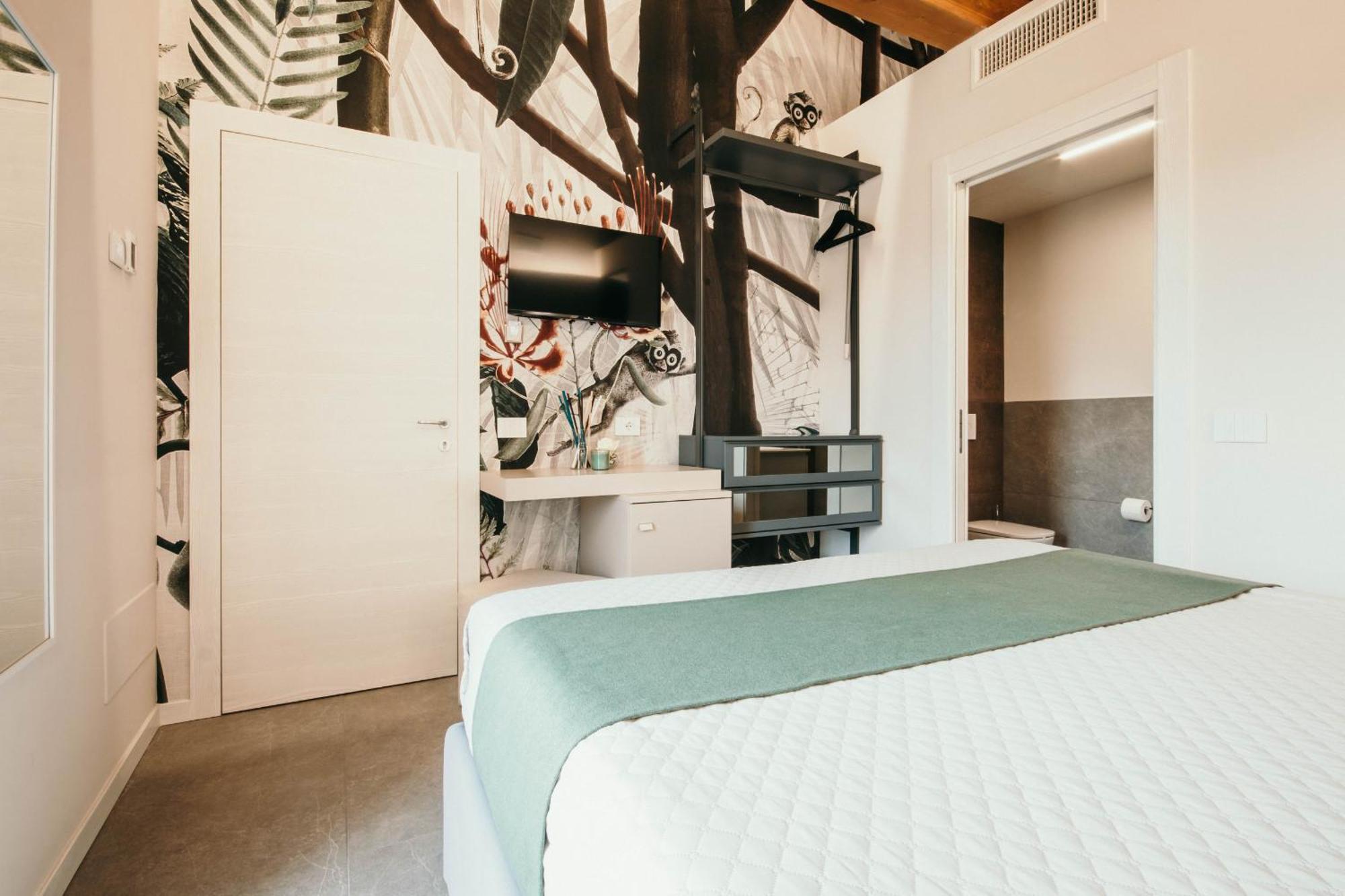 Gio Leo Guest House Lesa Zimmer foto